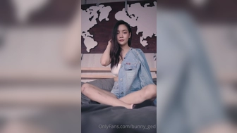 bunny_ged onlyfans Cute doll communicates in fries