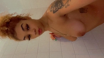 Ari Love aka sweetsexysavagexx onlyfans Cute girl sucks penis