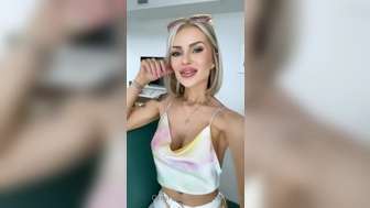LaynaBoo aka Layna Boo aka laynaaboo onlyfans Naughty chick fingering pussy sex toy