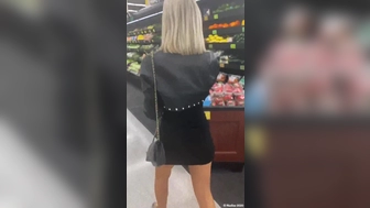 LaynaBoo aka Layna Boo aka laynaaboo onlyfans Busty chick