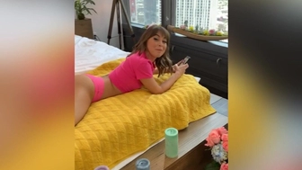 rileyreidx3 onlyfans Lustful bitch is planting dildo in her pussy