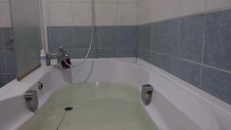 magretta dering_066 Everyday Routine Porn; Bathroom Dildo Fuck in Mask_1080p
