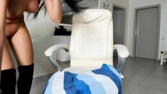 katie_sweet выдрачила свои промежности