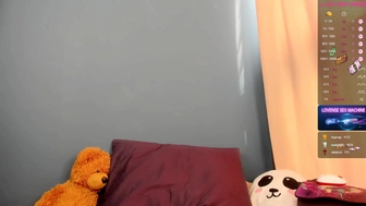 me_emily chaturbate Gorgeous Marina fucks her cunt with a phallus