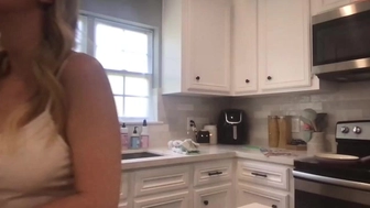 texas_blonde chaturbate Blonde with cool ass shows wide anus