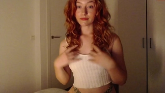 raspberryallie chaturbate Elegant Shmara engaged in lustful caresses