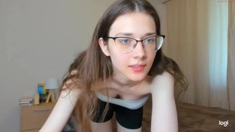 willa_williams chaturbate Gorgeous blonde gently masturbates cunt