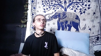 SensualParty соблазняет зрителей на приватное шоу