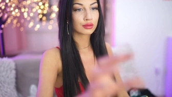 kasarawood chaturbate Vicious shlendra squeezes shaved pussy