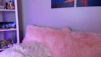alisonfire chaturbate Busty babe massages pussy