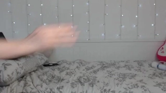 fxturewars chaturbate Slutty confidant gently masturbates pussy