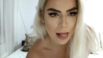 kissofacobra chaturbate Luxurious bitch juicy handjob vagina