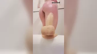 Cherie Enjoys Pulsating Orgasm while Dripping Wet in the Bath Masturbation_Cherie Moanamour_1080p