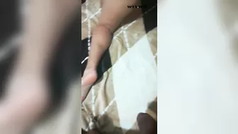 Chica Venezolana Joven Folla El Pene De Su Negro Con Sus Pies y Gran Culo_luciymaikel_1080p