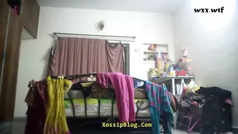 Chubby Pakistani Aunty Dress Change Caught on Hidden Cam - DesiBate.com_DesiBate_720p