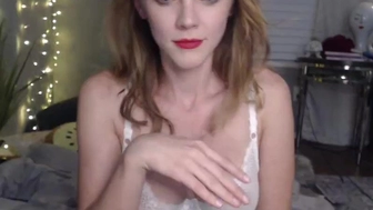 orayoung chaturbate Hot girl takes a bath