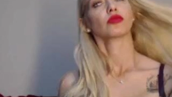 alywow chaturbate The insistent babe caresses her charms