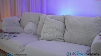 sexxylorry chaturbate Chic Shows Shaved Holes