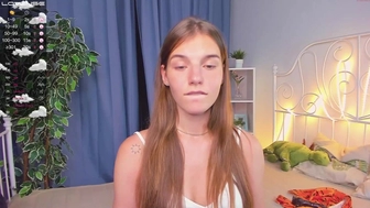 lily_lovelyy chaturbate 29_01_2022 Latest webcam
