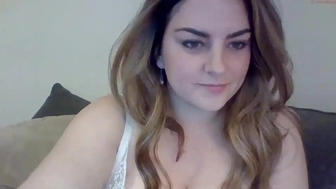 ladydreamy chaturbate Cute fucks herself