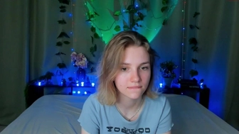 helenchristensen chaturbate March-3-2022 performance