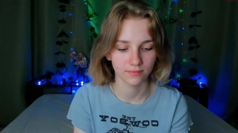 helenchristensen chaturbate Desired sweetheart caresses sexual lips