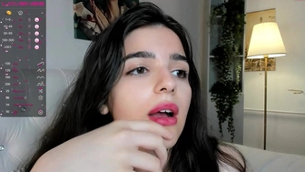 fashionladies chaturbate  passionately teasing the clitoris