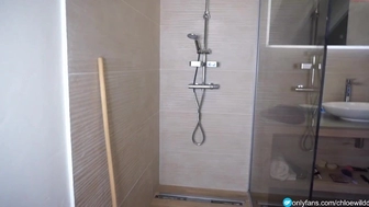 chloewildd chaturbate  busty blond