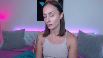 holihurricane chaturbate Cute lady jerking off her cunt