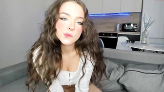 girl_of_yourdreams_22072022_0229_female_chaturbate_2