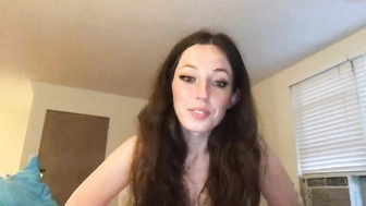 kinder_buen_oh_18072022_0320_female_chaturbate_7