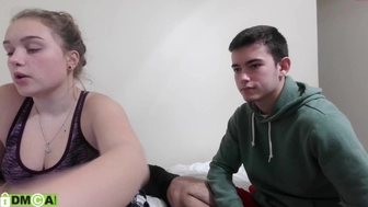 rosikarterkiss chaturbate  shows boobs