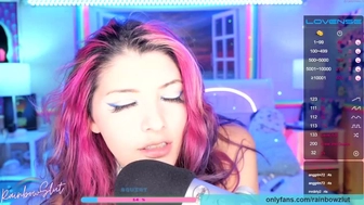 rainbowslut chaturbate Big breasted female fingering pussy