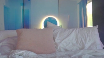 nikiskyler chaturbate Submissive chick makes suction