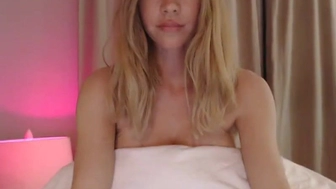 nikiskyler chaturbate Lustful bitch gently masturbates cunt