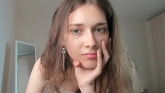 willa_williams chaturbate  gently fucks pussy