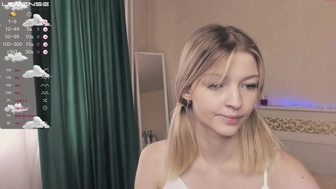 white__crystal_ chaturbate Cute babe caresses shaved cunt