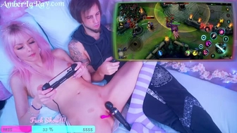 amberlaray Naughty slut fucks anus phallus