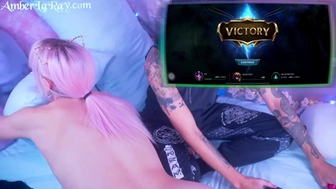 amberlaray Blonde babe bares her tits