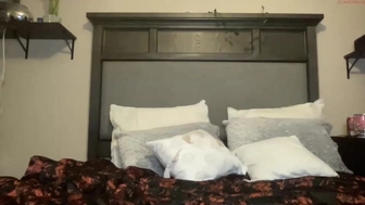 peachezzs The nipple with big boobs fascinates the look