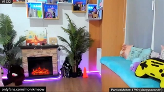 moni_k free cam videos April-25-2022