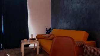 banditaa Busty female fucks point with a strap-on