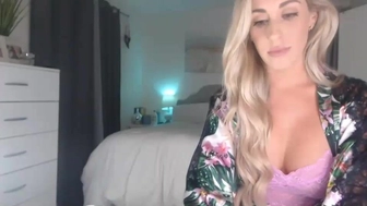 queen_bambii Beautiful nipple handjob cap