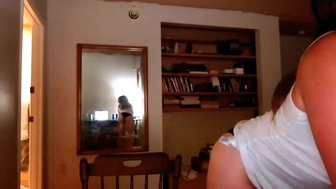 adrey_ Gorgeous bitch dancing striptease