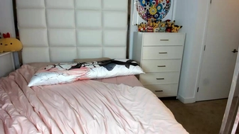 stellarloving Pretty girl masturbates cap