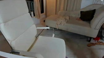 giamazing  sweet fingering in the bathroom