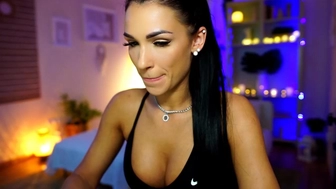 viviena_x Wonderful body shows its body