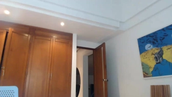 ppaprika Slutty slut masturbates shaved pussy