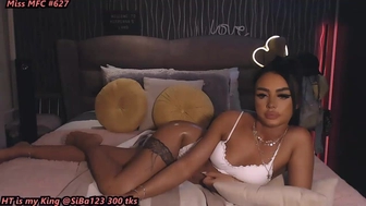 morrenna Crazy doll caresses pussy and tits