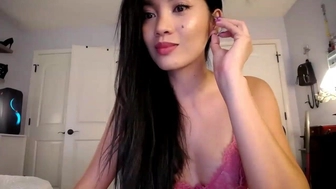 asianluv_4u Awesome bitch seduces with beautiful forms